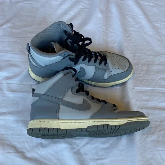 Nike Dunk High Aged Grey Sneakers Grey Fog/Particle Grey DD1869 001 Women Size 8 - Picture 3 of 13